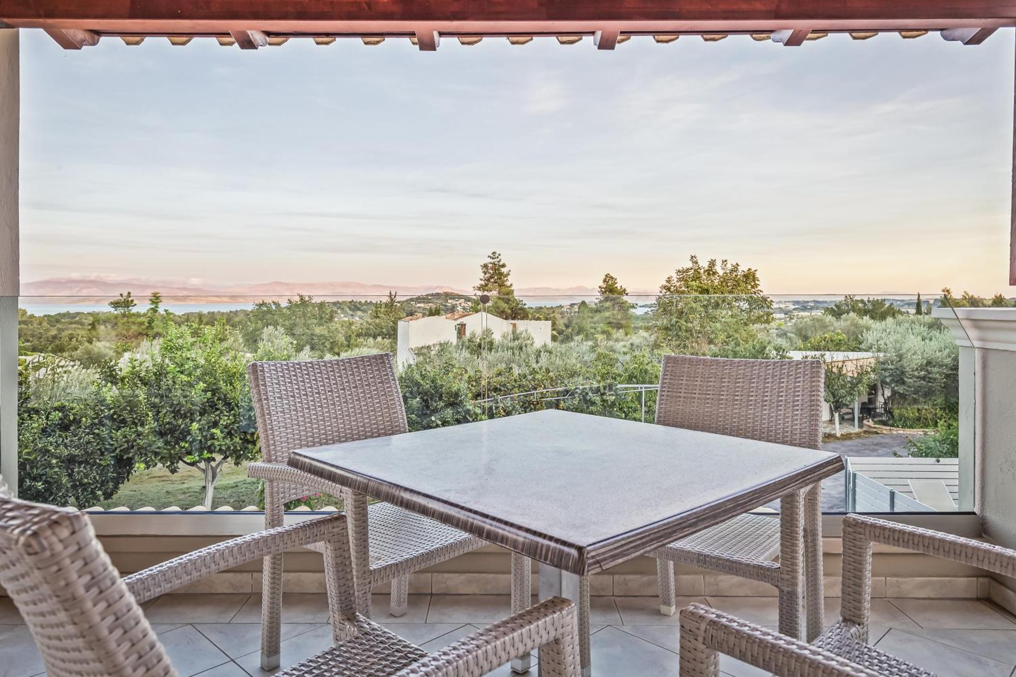 Villa Olivia Corfu - Amazing Sea-View 3 Bedroom Villa With A Pool Gazátika エクステリア 写真